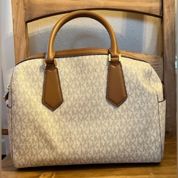 EUC Michael Kors Grayson Conv Large Satchel Crossbody Bag - Picture 4 of 16